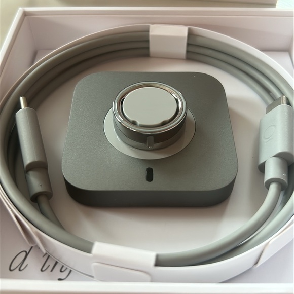 Oura ring Generation Four - Picture 3 of 3